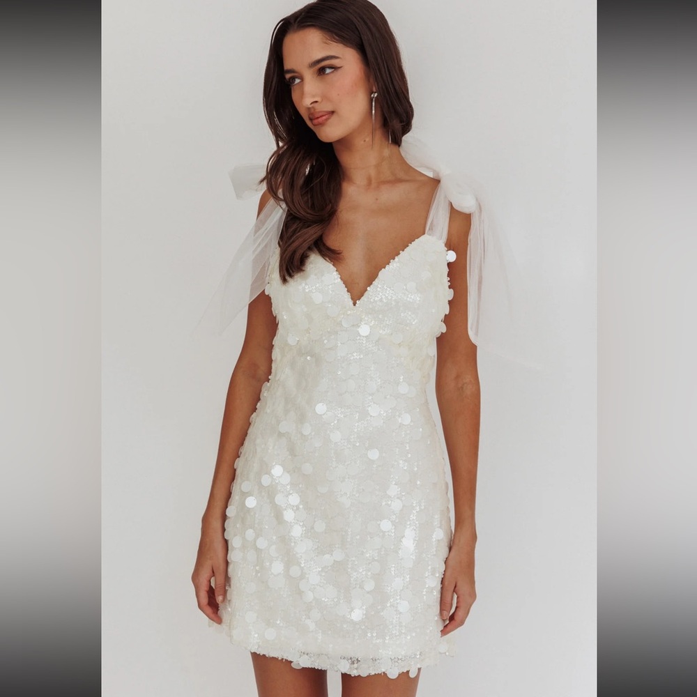 Selfie Leslie White Mykonos Morning Tied Shoulder Sequin Mini Dress